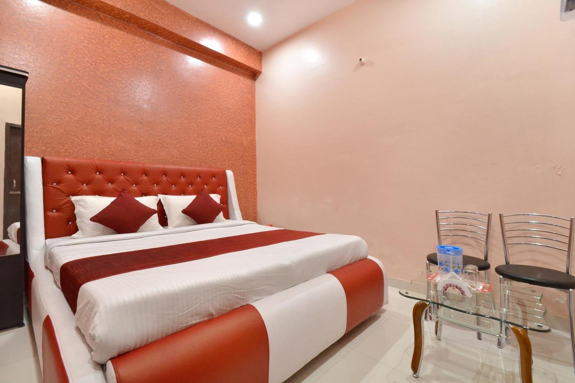 Hotel O Galaxy Nayagaon Экстерьер фото