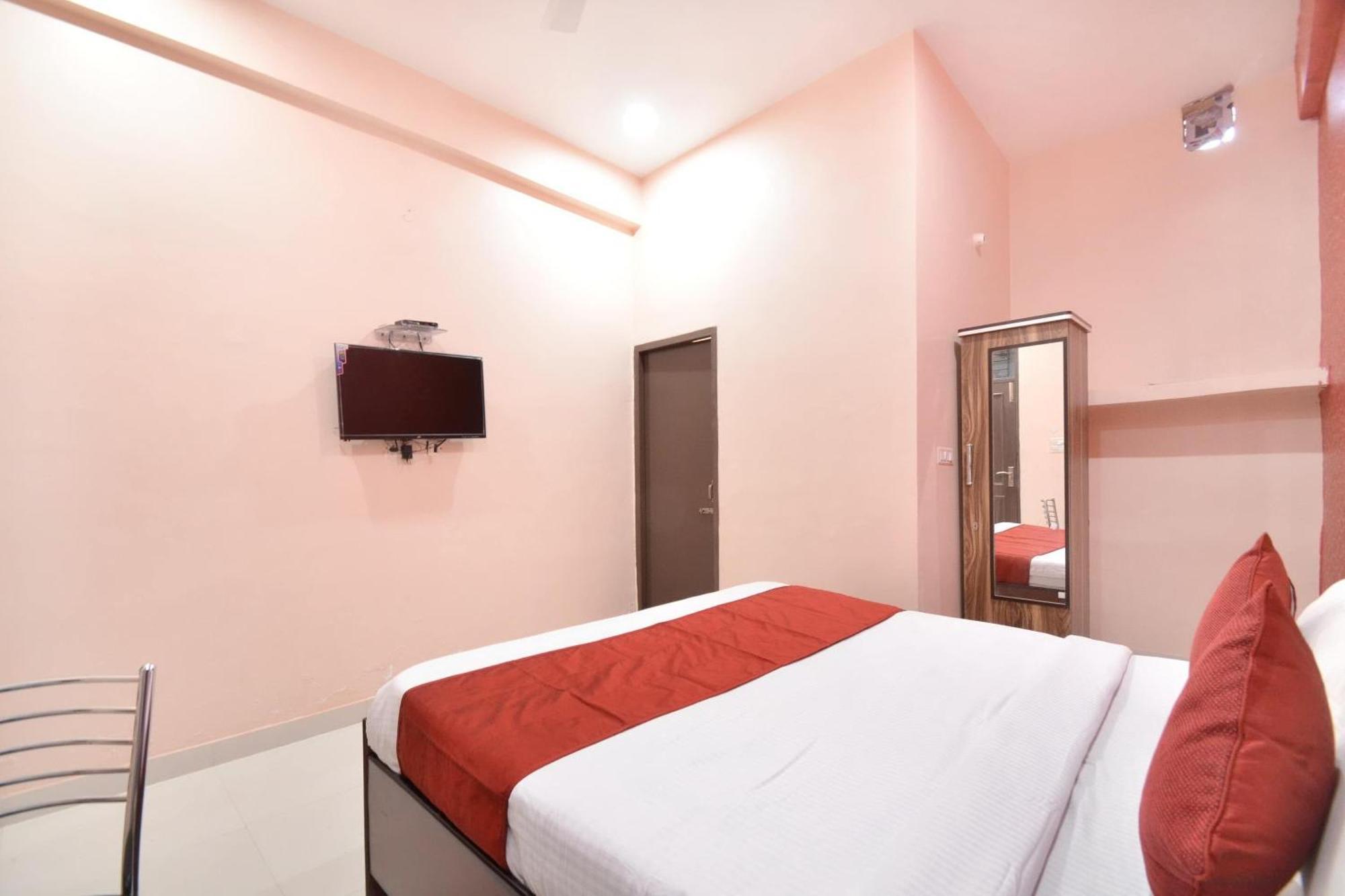 Hotel O Galaxy Nayagaon Экстерьер фото