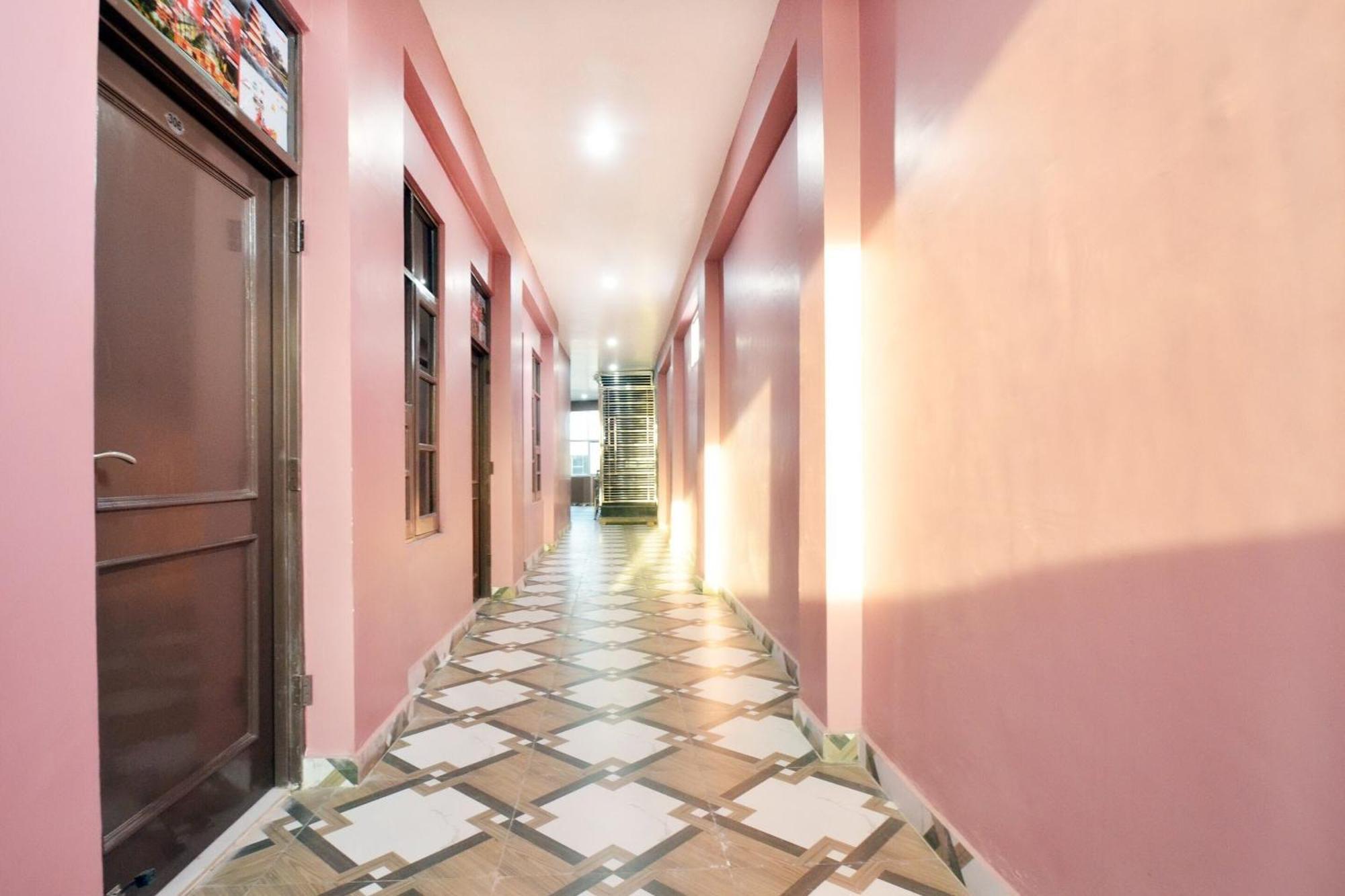 Hotel O Galaxy Nayagaon Экстерьер фото